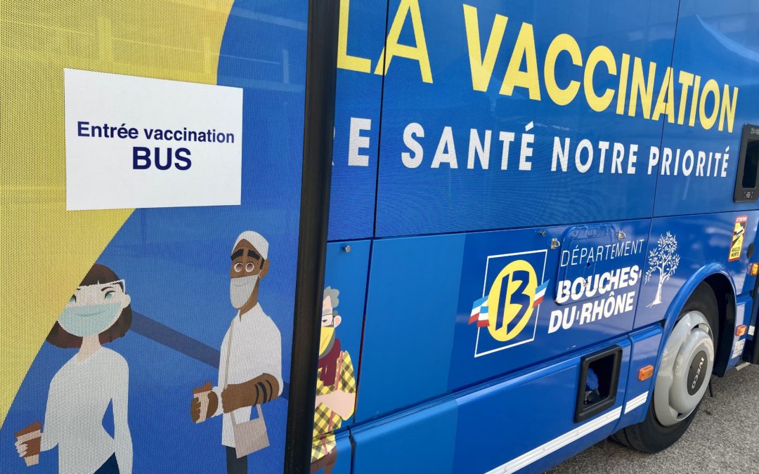 La Vaccinobus continue sa tournée à Aix-Marseille-Université