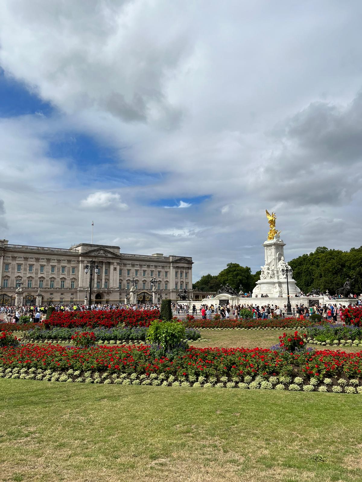 Du Prince Charles à Charles III, entre douleur et gloire