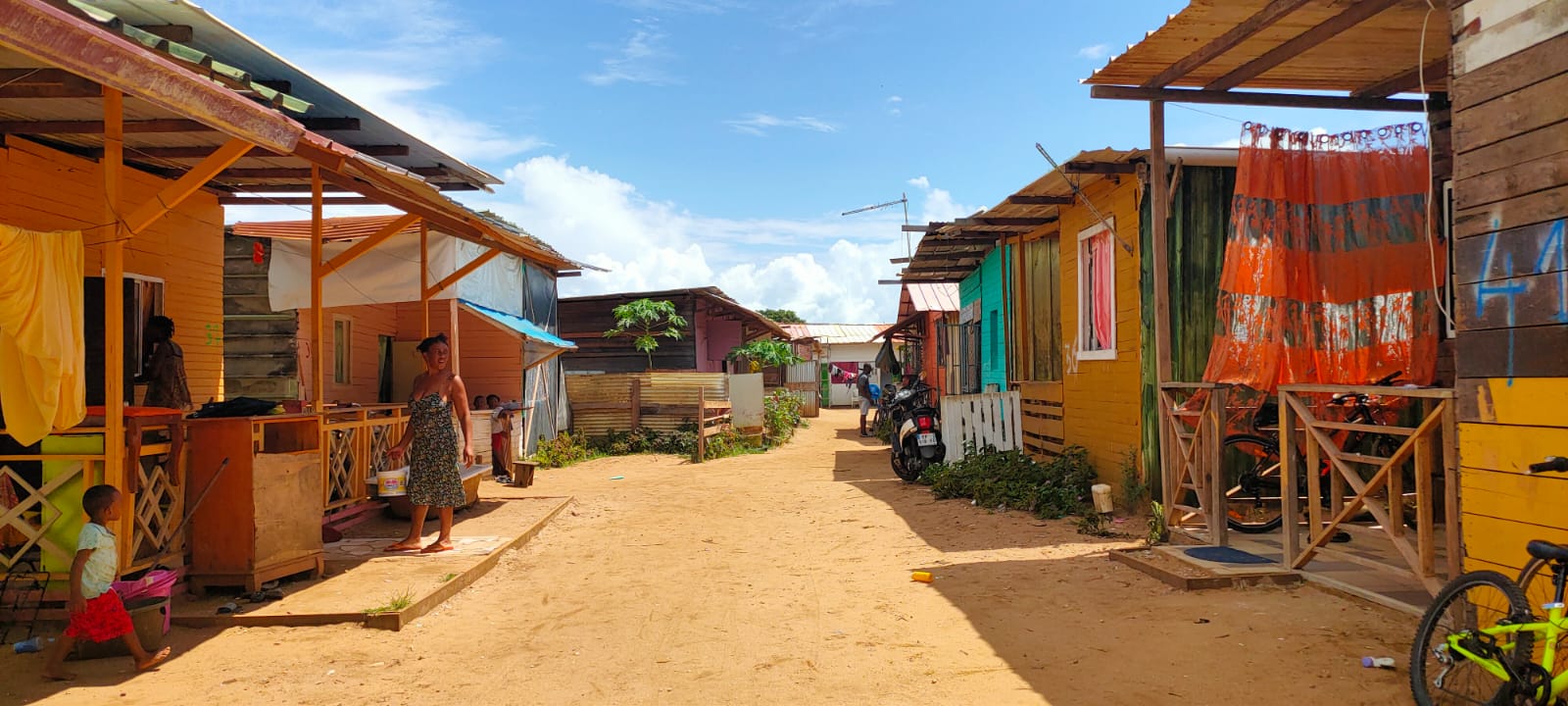 Les bidonvilles guyanais, le visage caché de la misère française