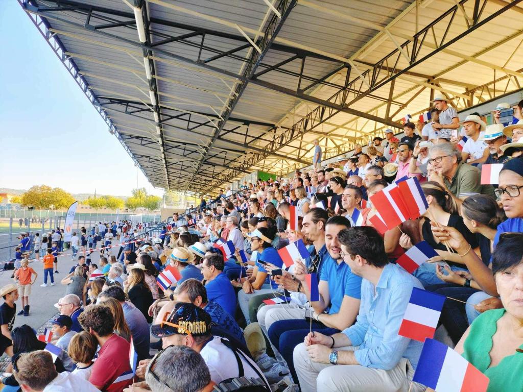 Coupe du monde de rugby : 2000 supporters présents pour encourager le XV de France